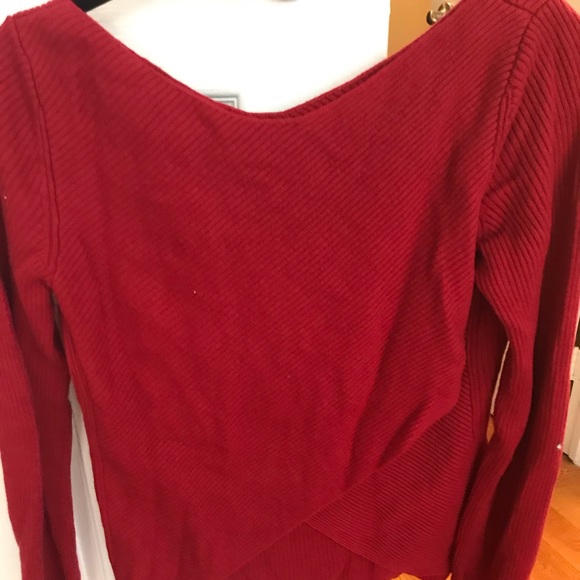 Aritzia Babaton rust coloured sweater - Picture 2 of 4